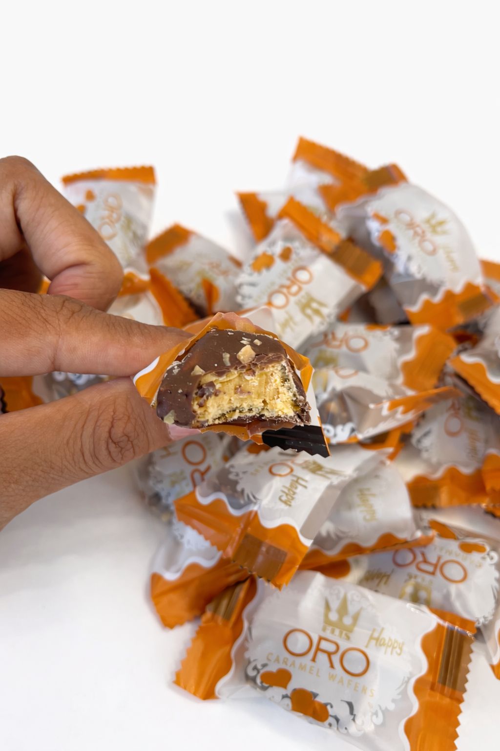 Happy ORO Caramel Wafers 2